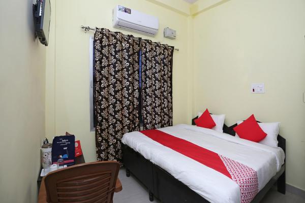 OYO 16386 Tapasya Palace