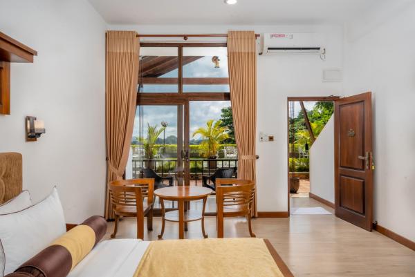 Eagle Regency Hotel