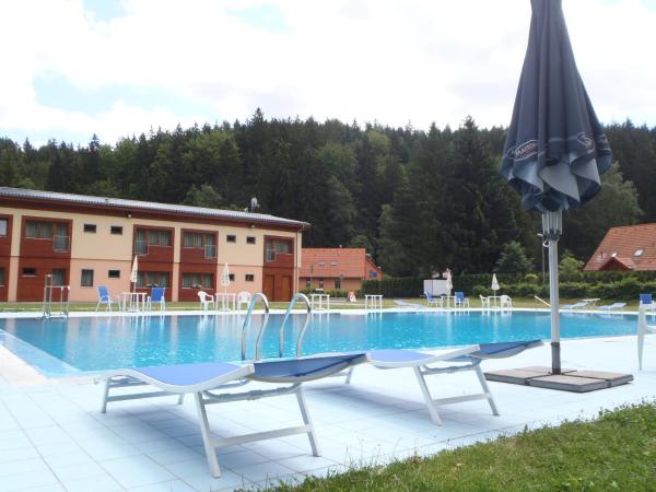 Geyserpark Village, Забронировать Комплекс для отдыха Отели Карловых Варов 3 звезды, 3*