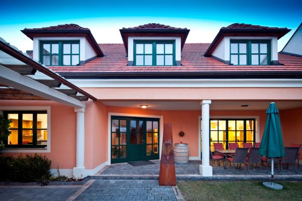 Weingut und Gästehaus Berger, Забронировать Отель «постель и завтрак» Gedersdorf Нижняя Австрия