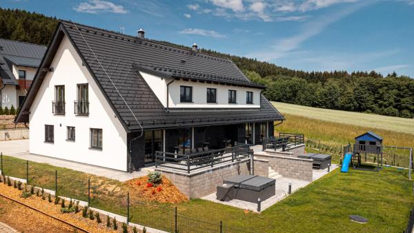 Apartmány ZaBukem, 预订 公寓 Mlýnický Dvŭr 帕尔杜比采州