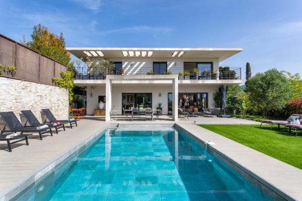 Villa Les Sources VI4245 By Riviera Holiday Homes