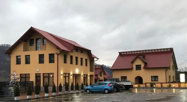 CASA LENDEL, Забронировать Гостевой дом Bîrsana Марамуреш