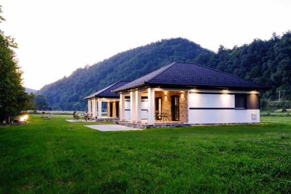 Holiday home Green coast, Забронировать Дом для отпуска Босанска-Крупа Федерация Боснии и Герцеговины