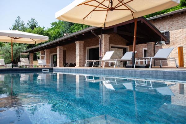 Resort Villa Paola, Забронировать Отель «постель и завтрак» Лонгьяно Эмилия-Романья