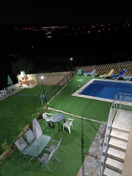 Areias Village, Забронировать Дом для отпуска Вали-ди-Камбра Бейра-Алта