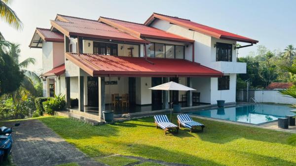 Villa 42