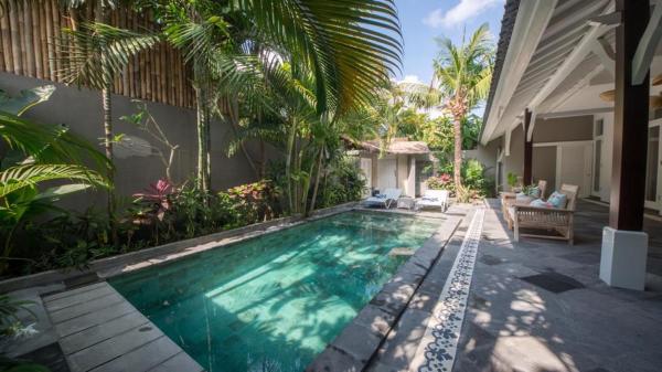 Villa White