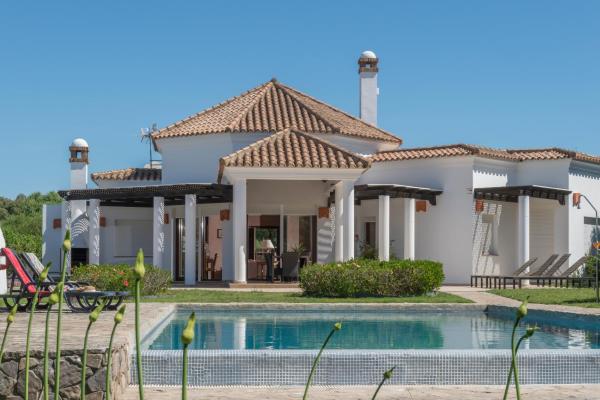 Villa Lila, Забронировать Вилла Отели Los Alcornocales Natural Park с парковкой, Парковка