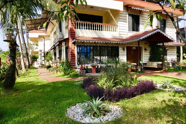 SHANU\S SEASIDE INN - A Family-Run Guesthouse just 100 metres from Candolim Beach
