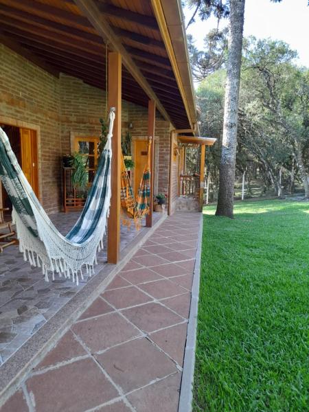 Quartos Recanto da Natureza interior Canela, Забронировать Гостевой дом Отели Канела с парковкой, Парковка