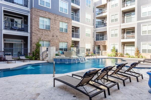 Locale at Sync Medical Center - Houston
