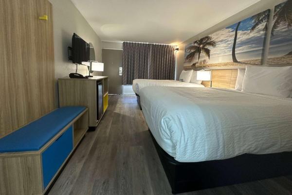 Days Inn by Wyndham Fort Myers