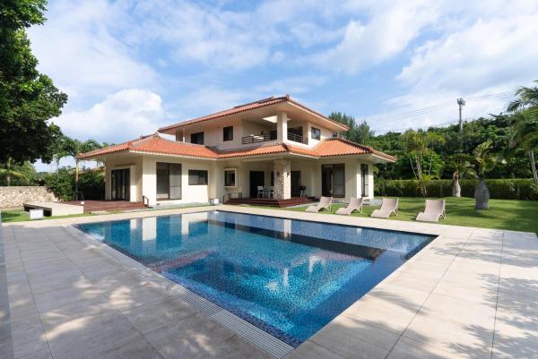 Ocean Front Villa Ishigakijima Ⅰ, Забронировать Вилла Остров Исигаки 