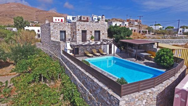 Villa Camellia, Забронировать Вилла Лиаропа Сирос