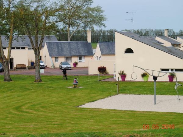 Carefully Furnished Cottage 5 km. From Mont Saint-michel
