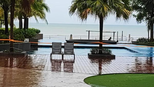 Timur Bay by Dream View Studio