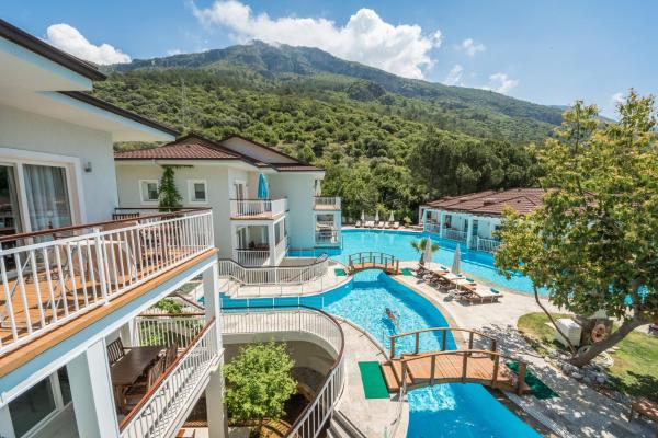 Mozaik Swim Up Hotel and Apartments
