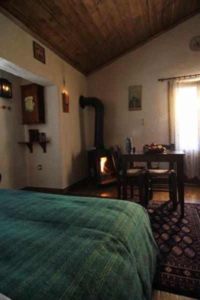 Chateaux Constantin Agistro