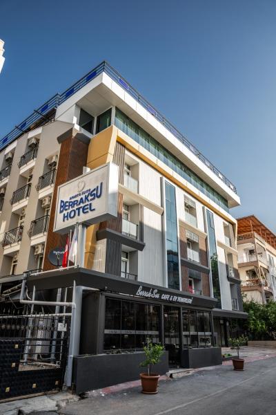 Berrak Su Hotel