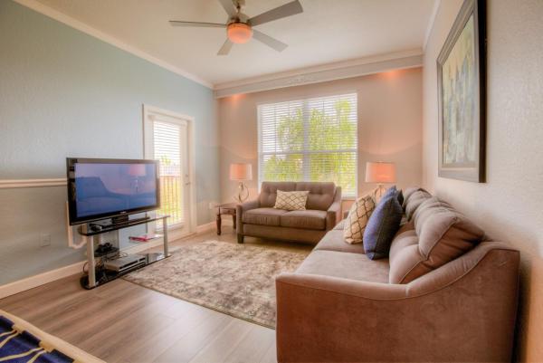 Vista Cay Villa - New!
