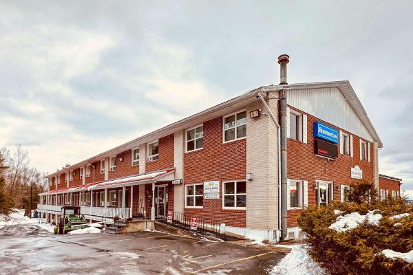 Canadas Best Value Inn and Suites Woodstock