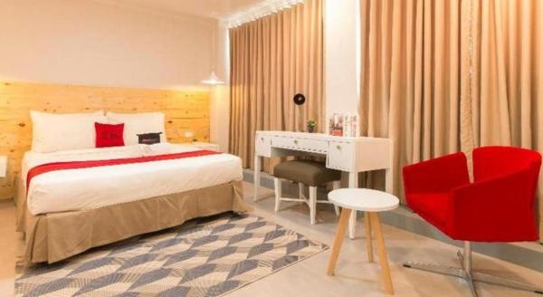RedDoorz Premium near Greenbelt Makati