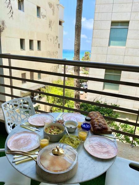 Comfort Family Apartment near Beach by FeelHome