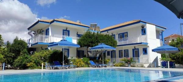 Blue White Apartments - Kefallonia Poolside Retreats