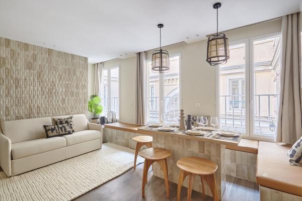Residence Le Marais Beaubourg by Studio prestige