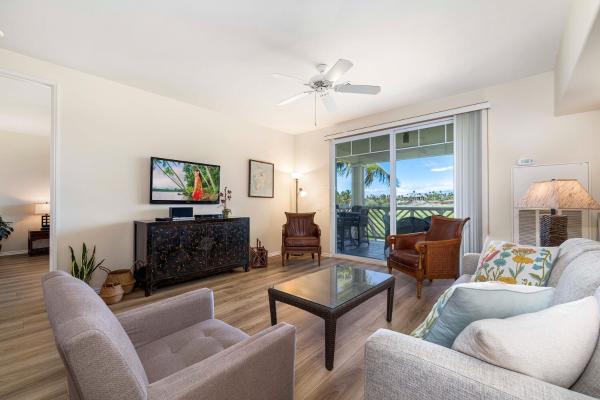 Fairway S Waikoloa A21 2 Bedroom Condo by RedAwning