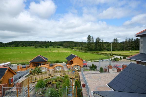 Dulrush Fishing Lodge