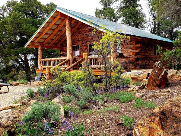 Abajo Haven Guest Cabins