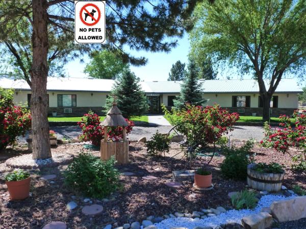 Riverwood Inn