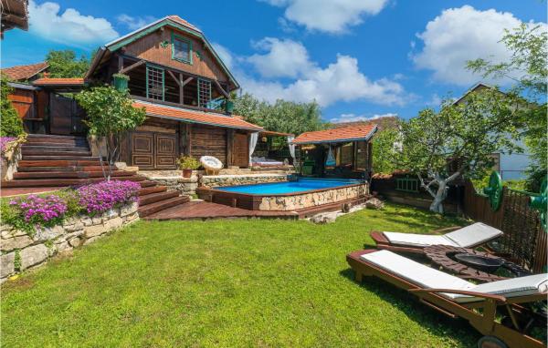 Amazing Home in Zagreb With 3 Bedrooms, Wifi and Outdoor Swimming Pool