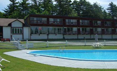 Hill Island Lodge