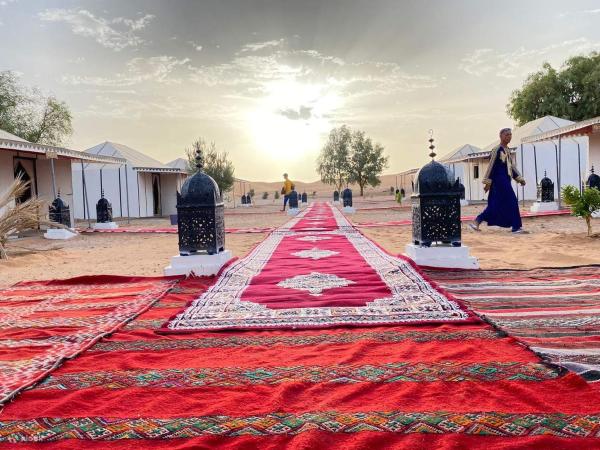 merzouga stars luxury camp