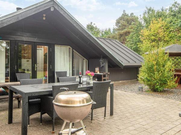 6 person holiday home in Fårvang, Забронировать Дом для отпуска Хиннеруп 
