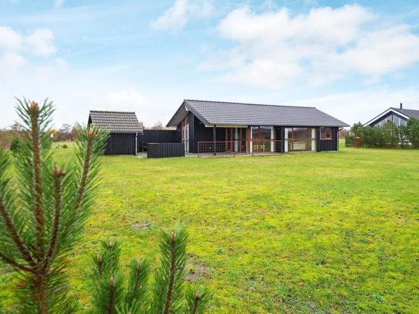 6 Person Holiday Home in Tarm-by Traum