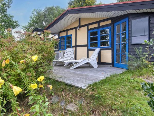 6 person holiday home in Børkop-By Traum