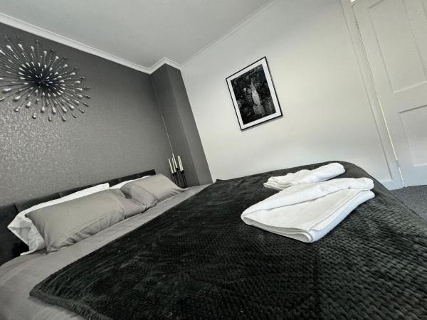 Plush Holiday Home in Coventry Near Coventry University