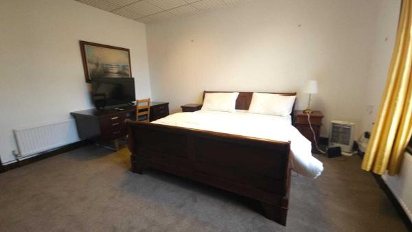 London Stockwell Station Apartment