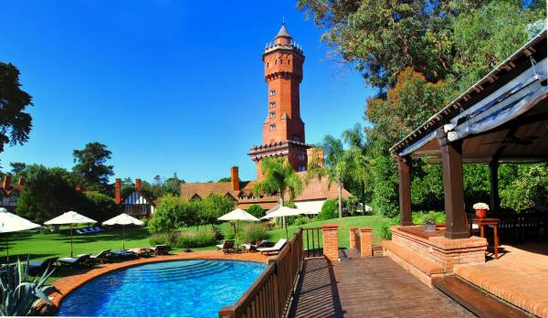 Hotel L'Auberge, Забронировать Отель Отели Мальдонадо 5 звезд, 5*