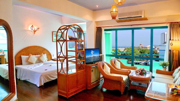 Green Hotel