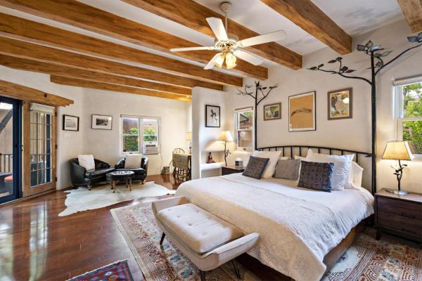 Casa De Gracia - Historic East Side Sanctuary, Perfect for Working From Home