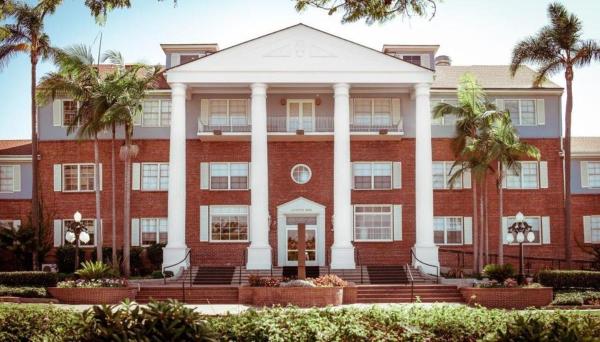 The Lafayette Hotel, Swim Club & Bungalows