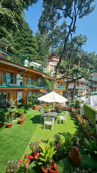 Mongas Hotel & Resort