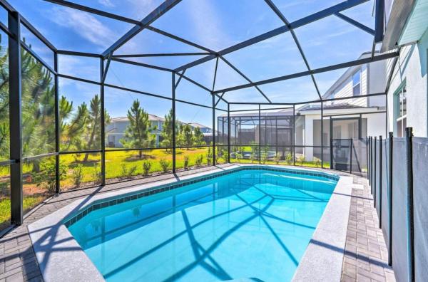 5 Bedroom Private Pool Home 15 Min to Disney World, Davenport
