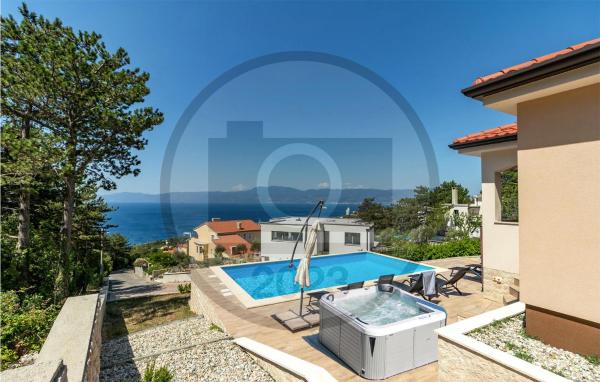 Amazing Home in Kostrena With Outdoor Swimming Pool, Wifi and 4 Bedrooms