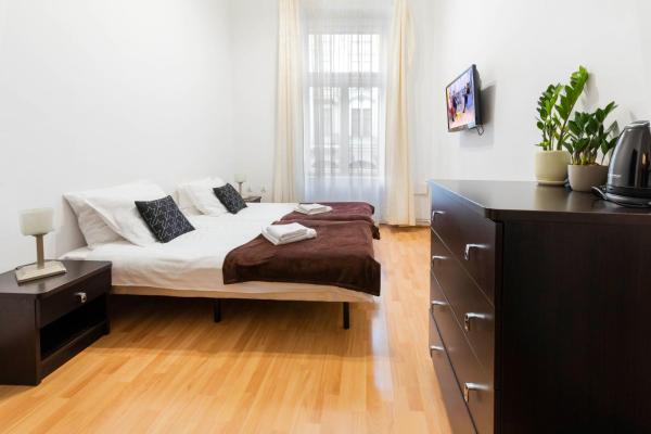 Navigator Apartments